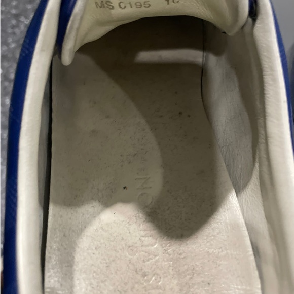 Men’s blue Louis Vuitton sneaker - Picture 4 of 4